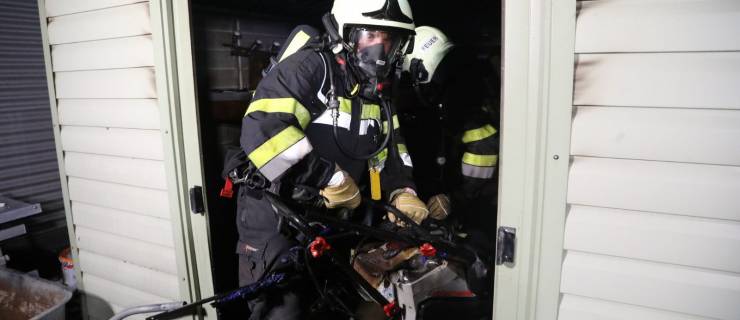 Brand einer Gartenhütte