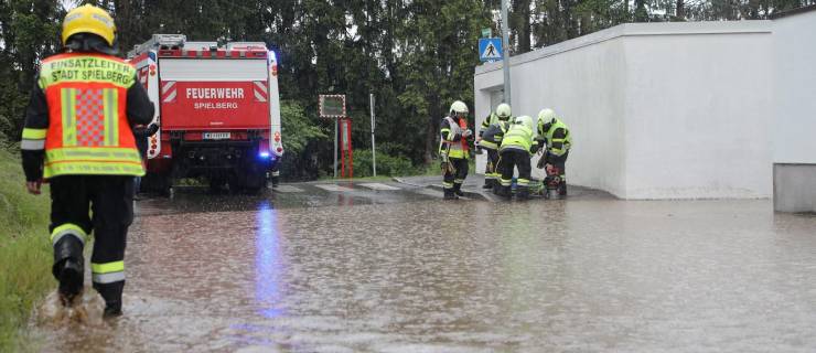 Unwettereinsätze & Verkehrsunfall